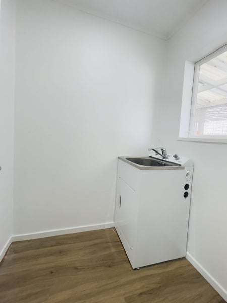 18A Sylvan crescent, Te Atatu South, Waitakere City, Auckland - Carousel 11