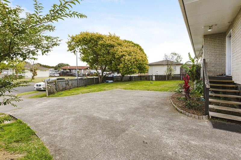 26 Gambare Place, Wattle Downs, Auckland - Carousel 7