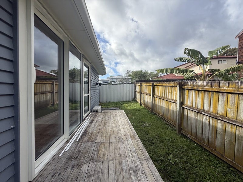 1/324 Swanson Road, Henderson, Waitakere City, Auckland - Carousel 17