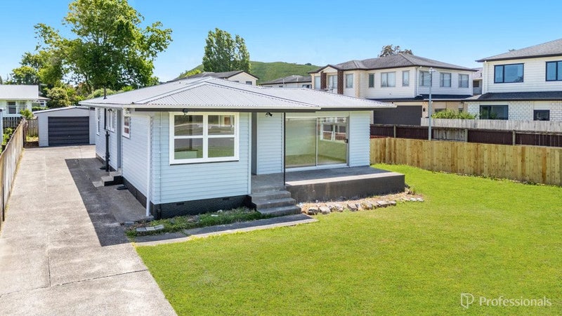 27 Mckenzie Road, Mangere Bridge, Auckland - Carousel 1
