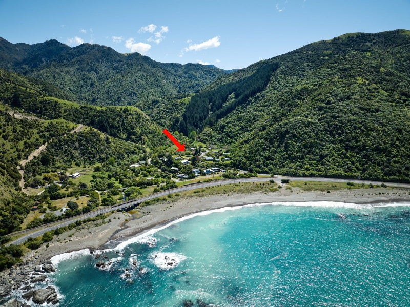 13 Makura Road, Goose Bay, Kaikōura - Carousel 2
