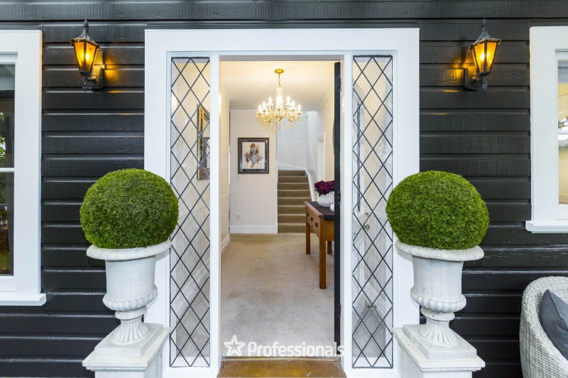 337 Fergusson Drive, Heretaunga, Upper Hutt - Carousel 1