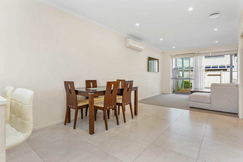 43 Pencaitland Drive, Flat Bush, Auckland - Carousel 2