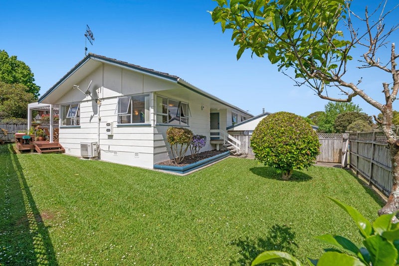 1/63 Salamanca Road, Sunnynook, Auckland - Carousel 1