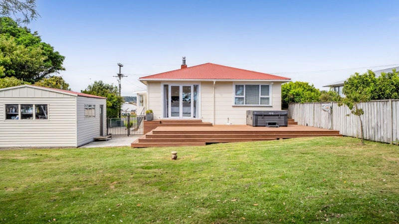 1163 Devon Road, Bell Block, New Plymouth - Carousel 1