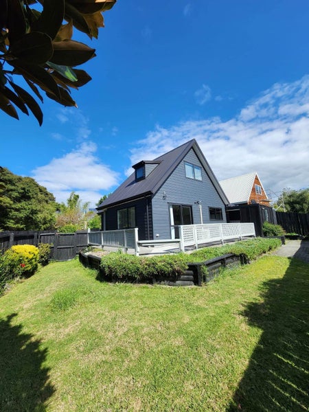 25 Caspian Close, New Lynn, Auckland - Carousel 2