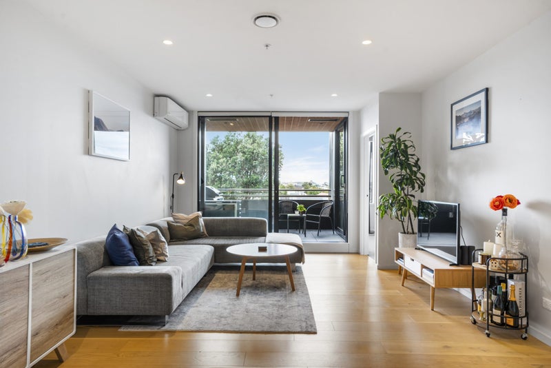 202/64 Victoria Street, Onehunga, Auckland - Carousel 2