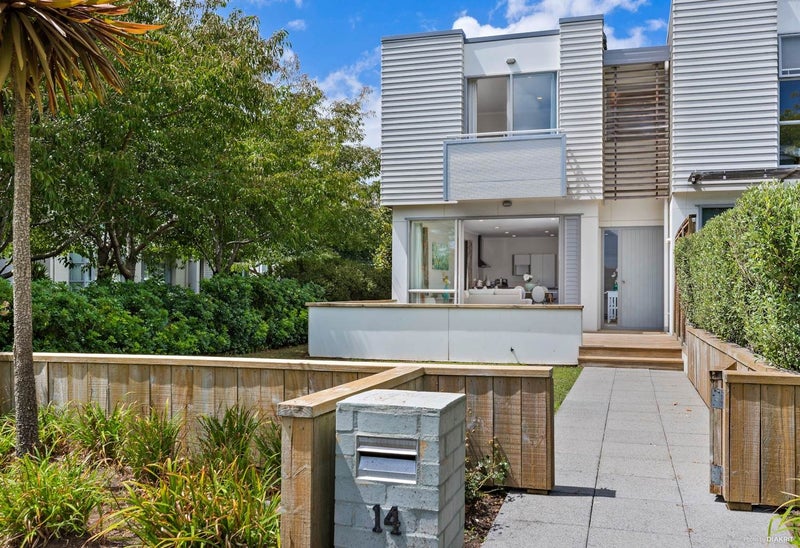 14 Willow Camp Road, Takanini, Auckland - Carousel 1