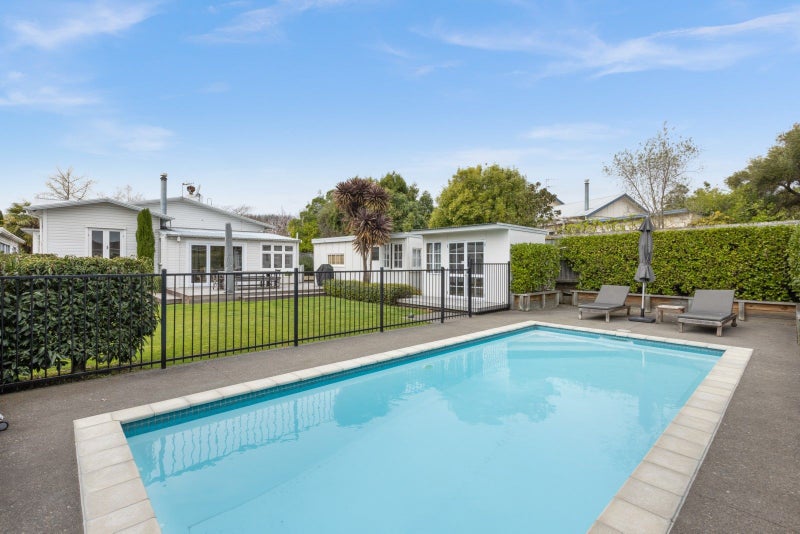 8 Lindsay Street, Havelock North, Havelock North - Carousel 2