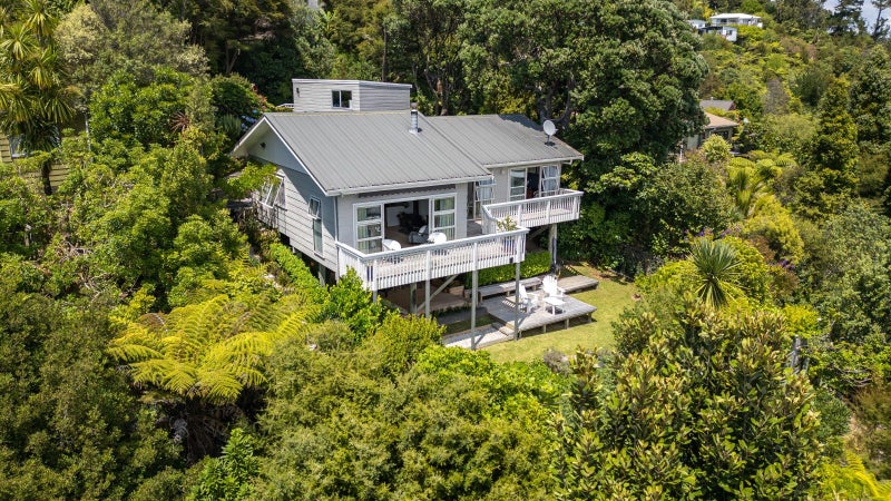 9 Hillside Lane, Tairua, Tairua - Carousel 2
