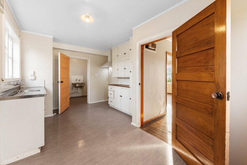 14 Newall Avenue, Bryndwr, Christchurch - Carousel 2