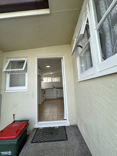 13 Wahanui Road, Greenlane, Auckland - Carousel 7