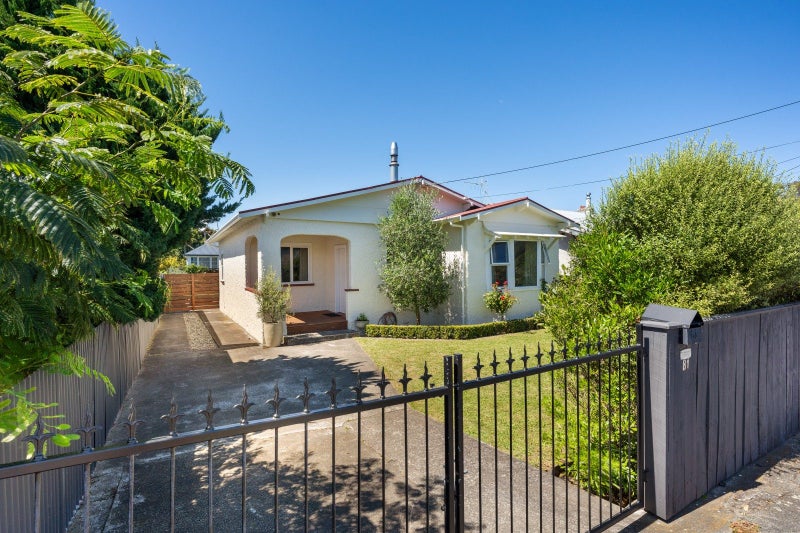 81 Glasgow Street, Whanganui, Whanganui - Carousel 1