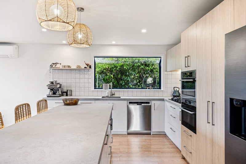 24 Valerie Street, Clive, Clive - Carousel 1