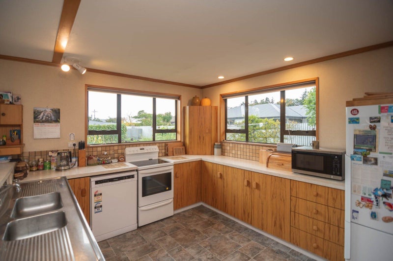 20 Hornbrook Street, Temuka - Carousel 2