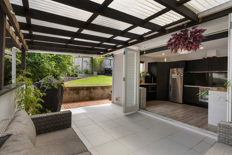 110 Canongate Street, Birkdale, Auckland - Carousel 2