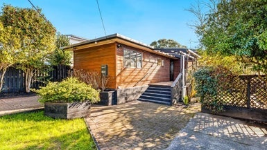 39 Sturges Road, Henderson, Auckland - Carousel 1