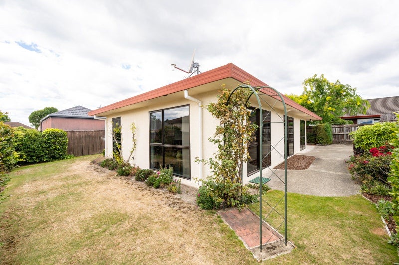 2/10 Stead Crescent, Stoke, Nelson - Carousel 2