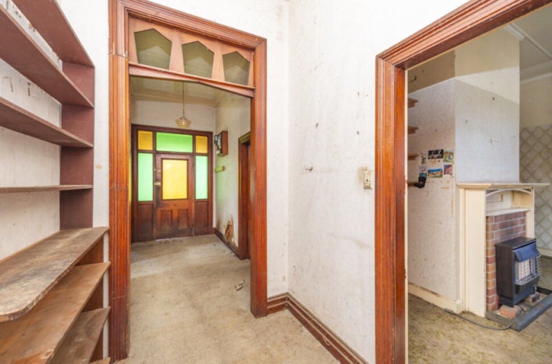 11 Muir Street, Gonville, Whanganui - Carousel 2