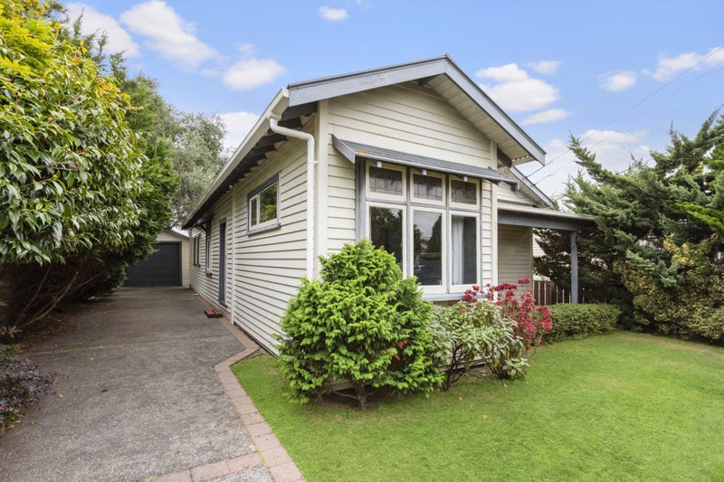 15 Atiawa Street, Petone, Lower Hutt - Carousel 1