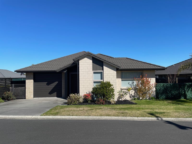 5 Bulkhead Lane, Pyes Pa, Tauranga - Carousel 1