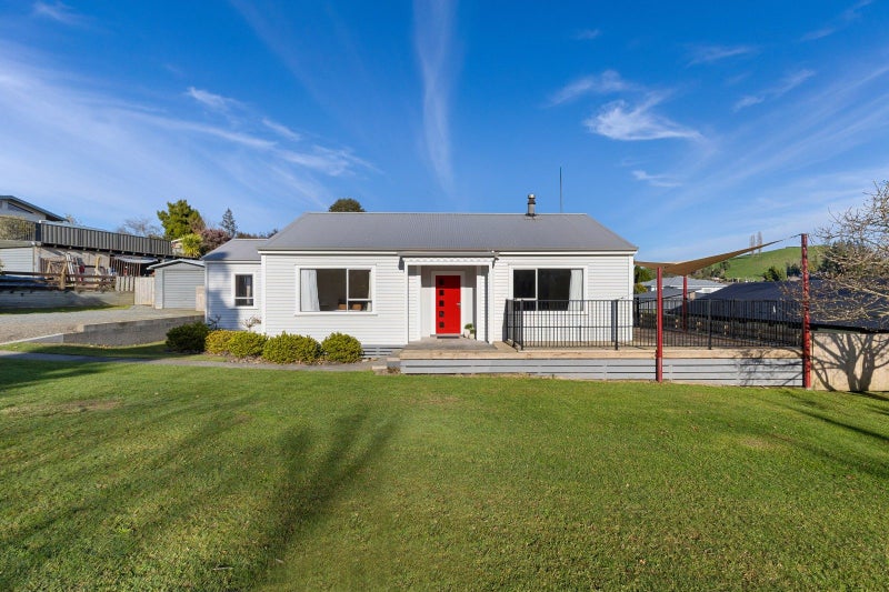 1 Prospect Avenue, Tirau - Carousel 1