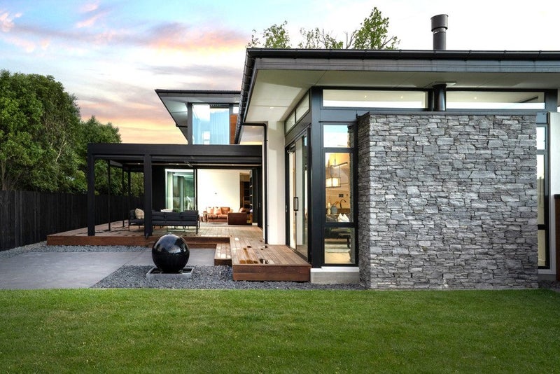 49 St Andrews Square, Strowan, Christchurch - Carousel 1