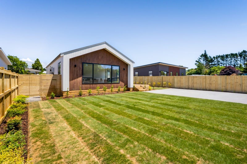 11 Horoeka Street, INGLEWOOD, INGLEWOOD - Carousel 2