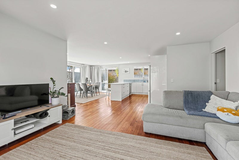 18A Derrett Place, Saint Martins, Christchurch - Carousel 2