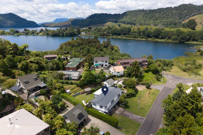 1 Summit Road, Lake Okareka, Rotorua - Carousel 2