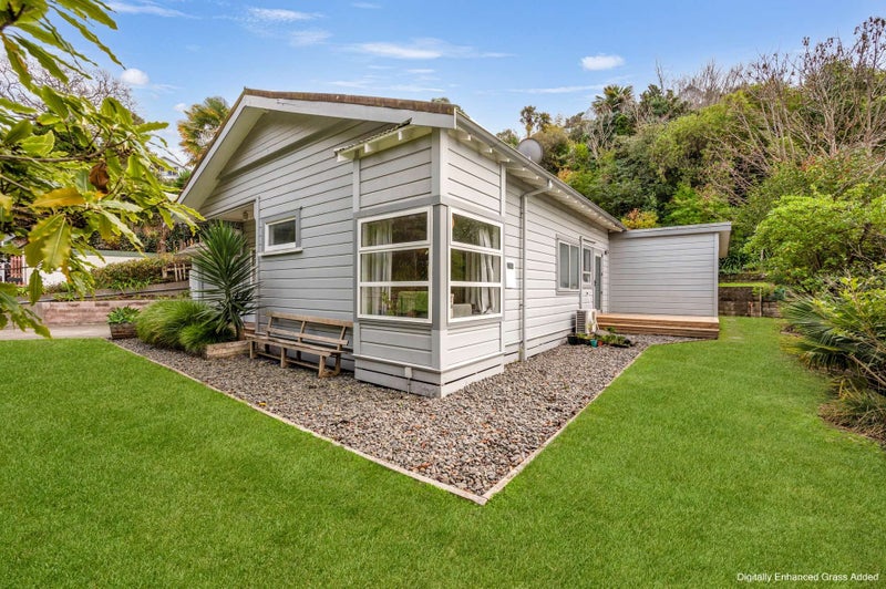 30 Coote Road, Bluff Hill, Napier - Carousel 1