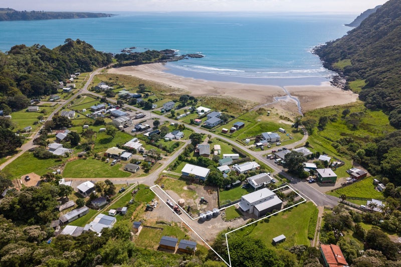 146 Onepoto Road, Hicks Bay - Carousel 1