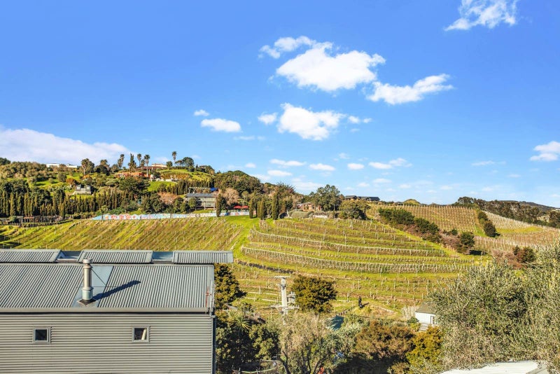 383 Sea View Road, Onetangi, Waiheke Island - Carousel 21