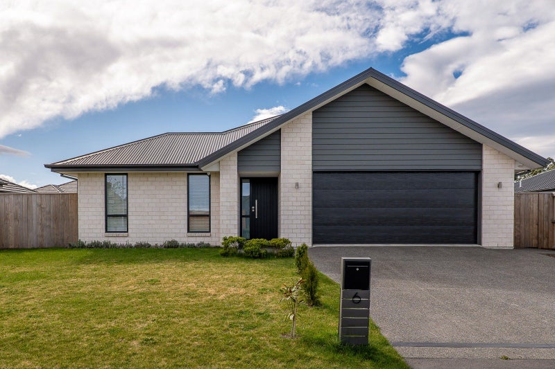 6 Bob Reid Crescent, Darfield, Darfield - Carousel 1