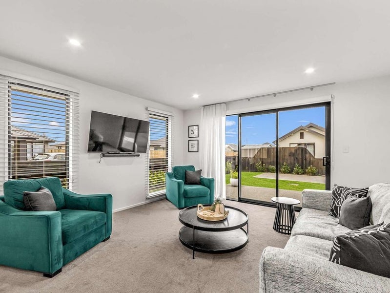 10 Te Pakiaka Road, Pegasus, Waimakariri, Canterbury - Carousel 2