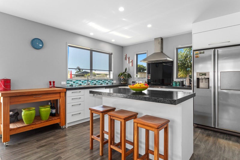 41 Dawn Parade, Coastlands, Whakatane - Carousel 2