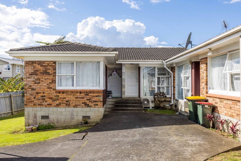 28 Landscape Road, Papatoetoe, Auckland - Carousel 1
