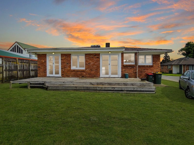 16 Hunua Road, Papakura, Papakura - Carousel 1