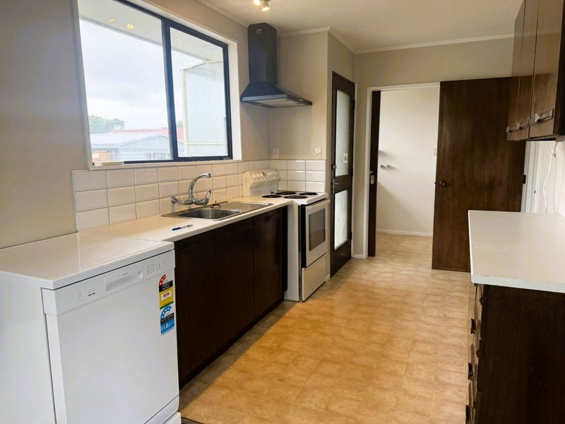 15 St Leonards Road, Temuka - Carousel 2