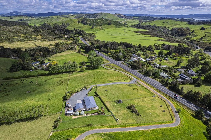 1272 State Highway 1, Whangarei - Carousel 40