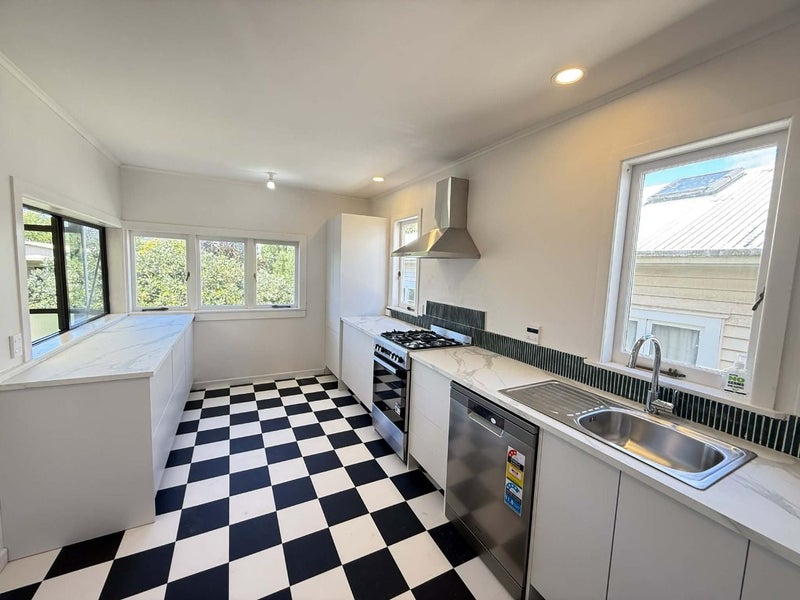 23 Crayford Street, Avondale, Auckland - Carousel 1