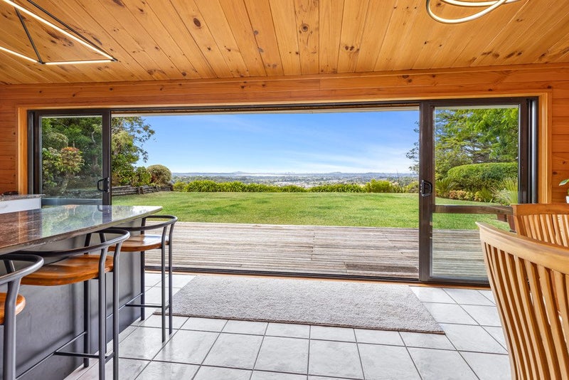 15 Puketaha Road, Swanson, Auckland - Carousel 2