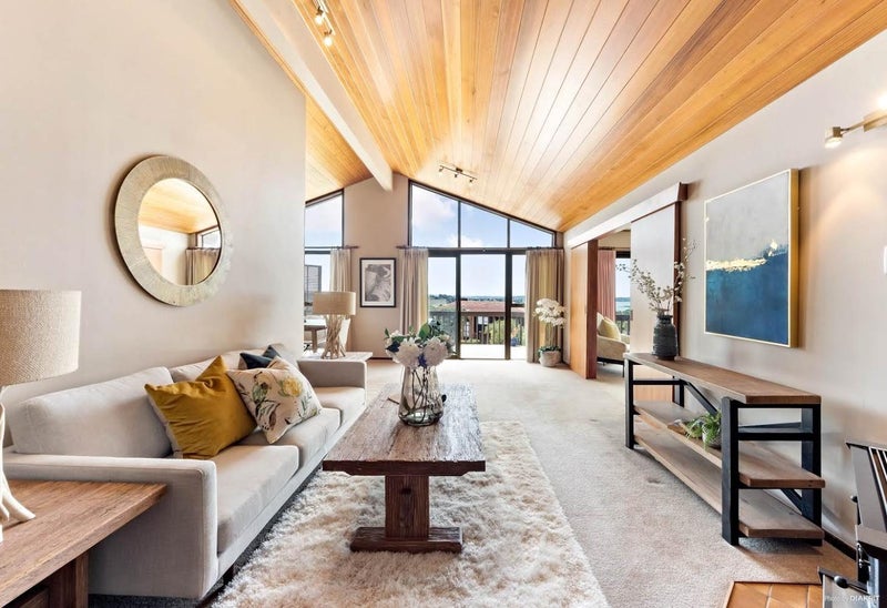 16 Flagstaff Place, Massey, Auckland - Carousel 2