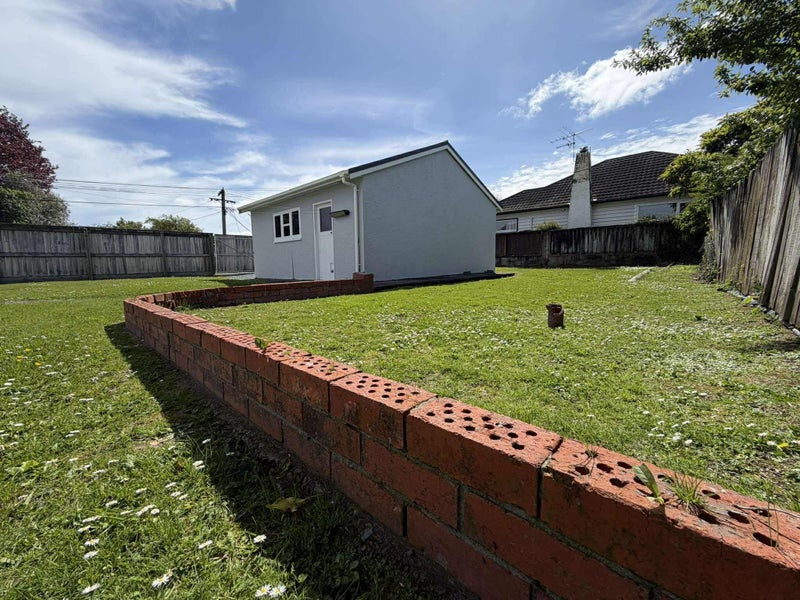 33 John Street, Trentham, Upper Hutt - Carousel 13