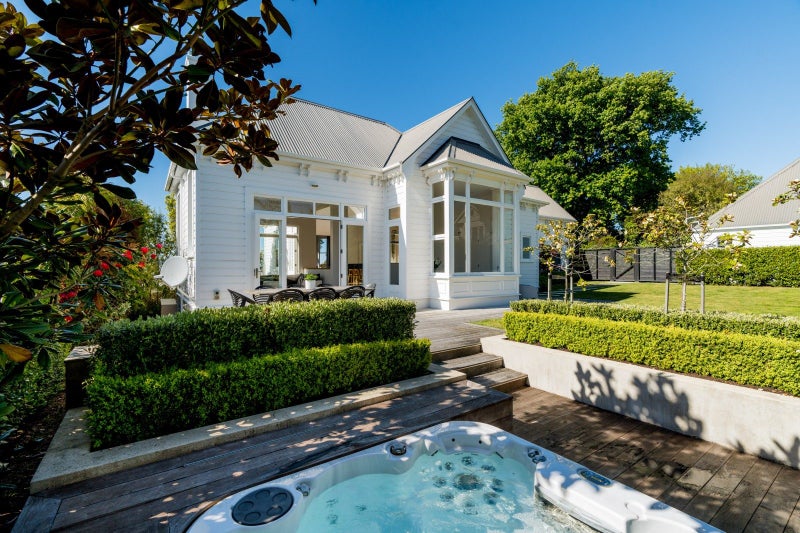 62 Cannington Road, Maori Hill, Dunedin - Carousel 1