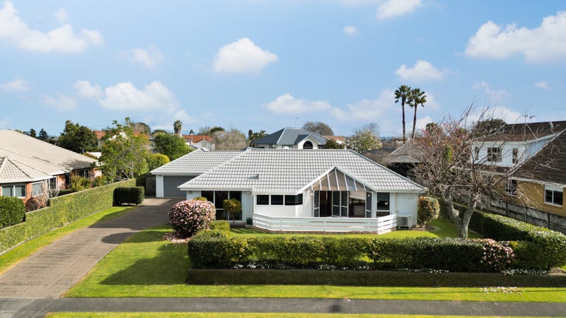 46 Harrowfield Drive, Harrowfield, Hamilton - Carousel 1