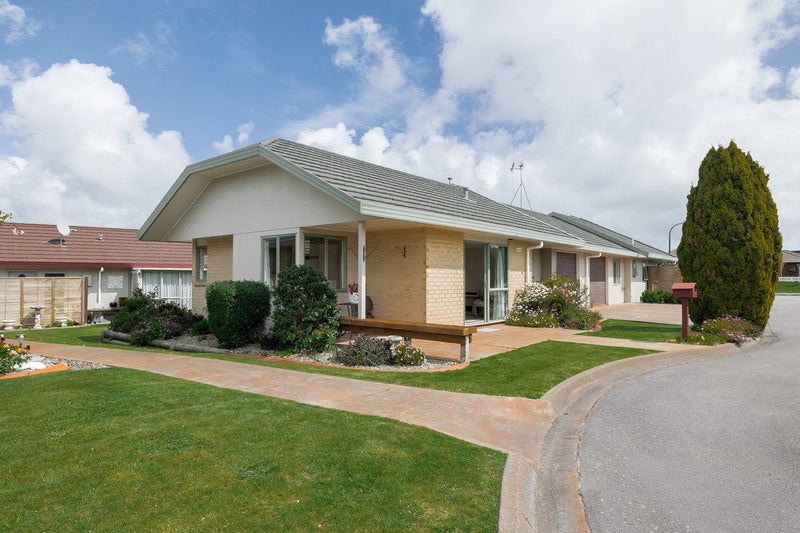 5 Royal Fern, Kelvin Grove, Palmerston North - Carousel 1
