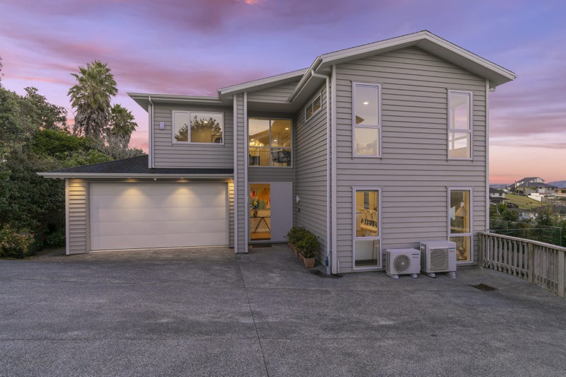 188 Whangaparaoa Road, Red Beach, Red Beach - Carousel 2