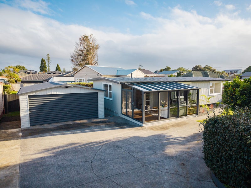 1/41 Gloucester Road, Manurewa, Auckland - Carousel 1