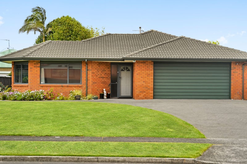 25 Mangakoea Place, St Andrews, Hamilton - Carousel 2